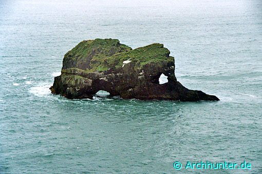 Dyrholaey 2-Island