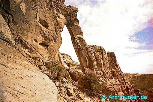 Spring Canoyn Arch-Utah 